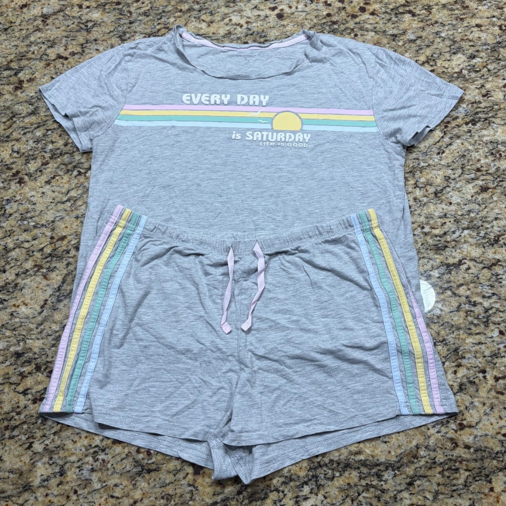Life is Good Pajama Set XL Gray Every Day is Saturday Rainbow Stripe Shorts v